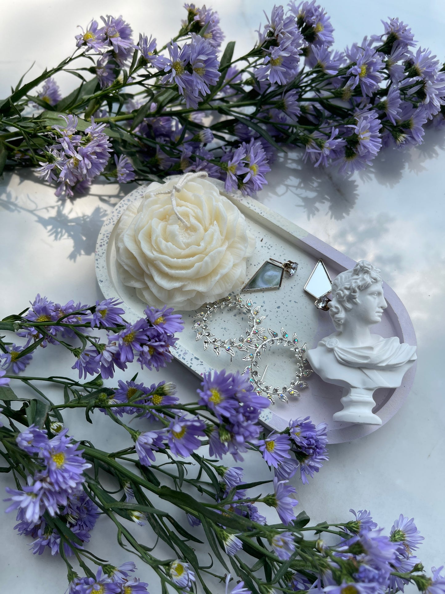 Oval tray